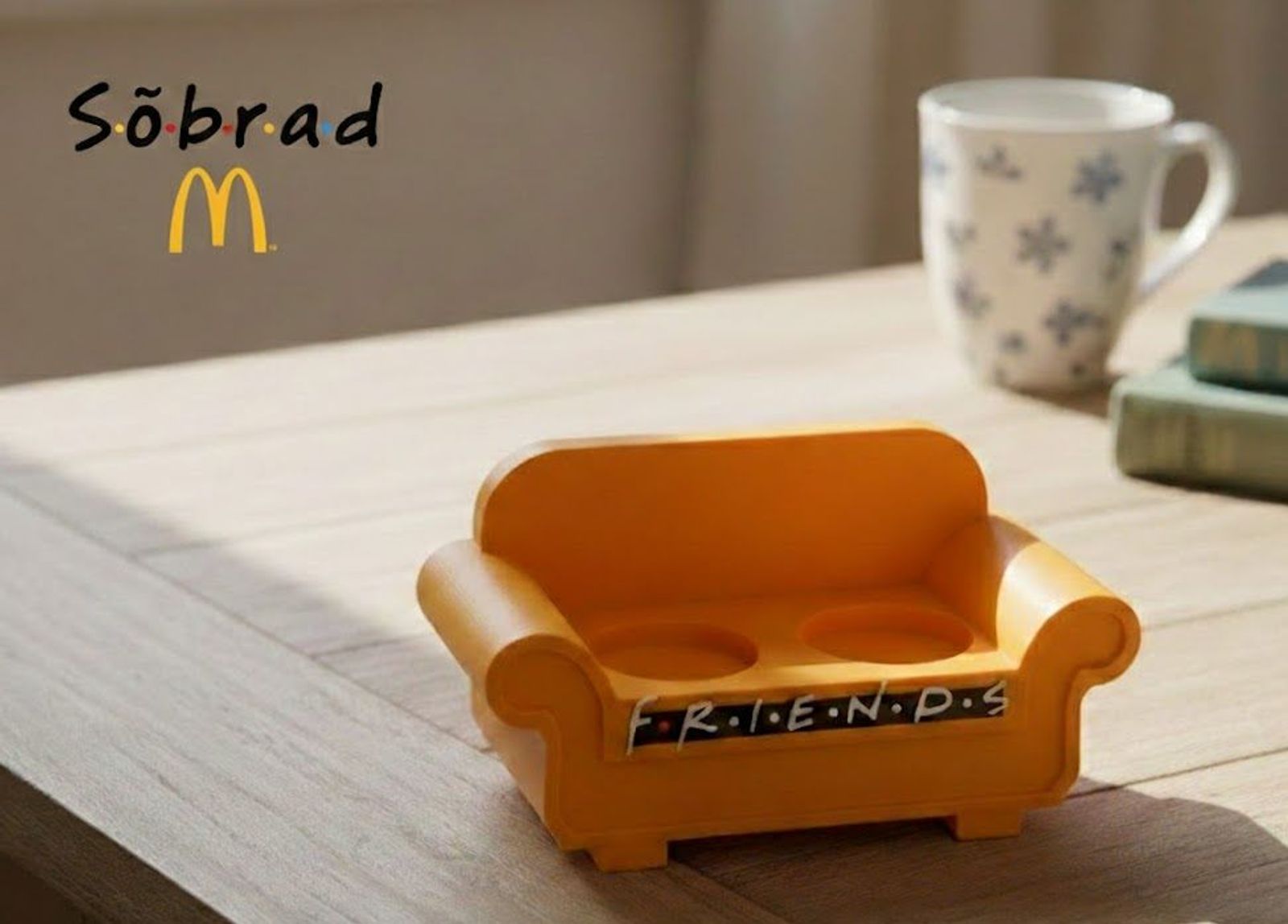 Mcdonalds x Friends diivan