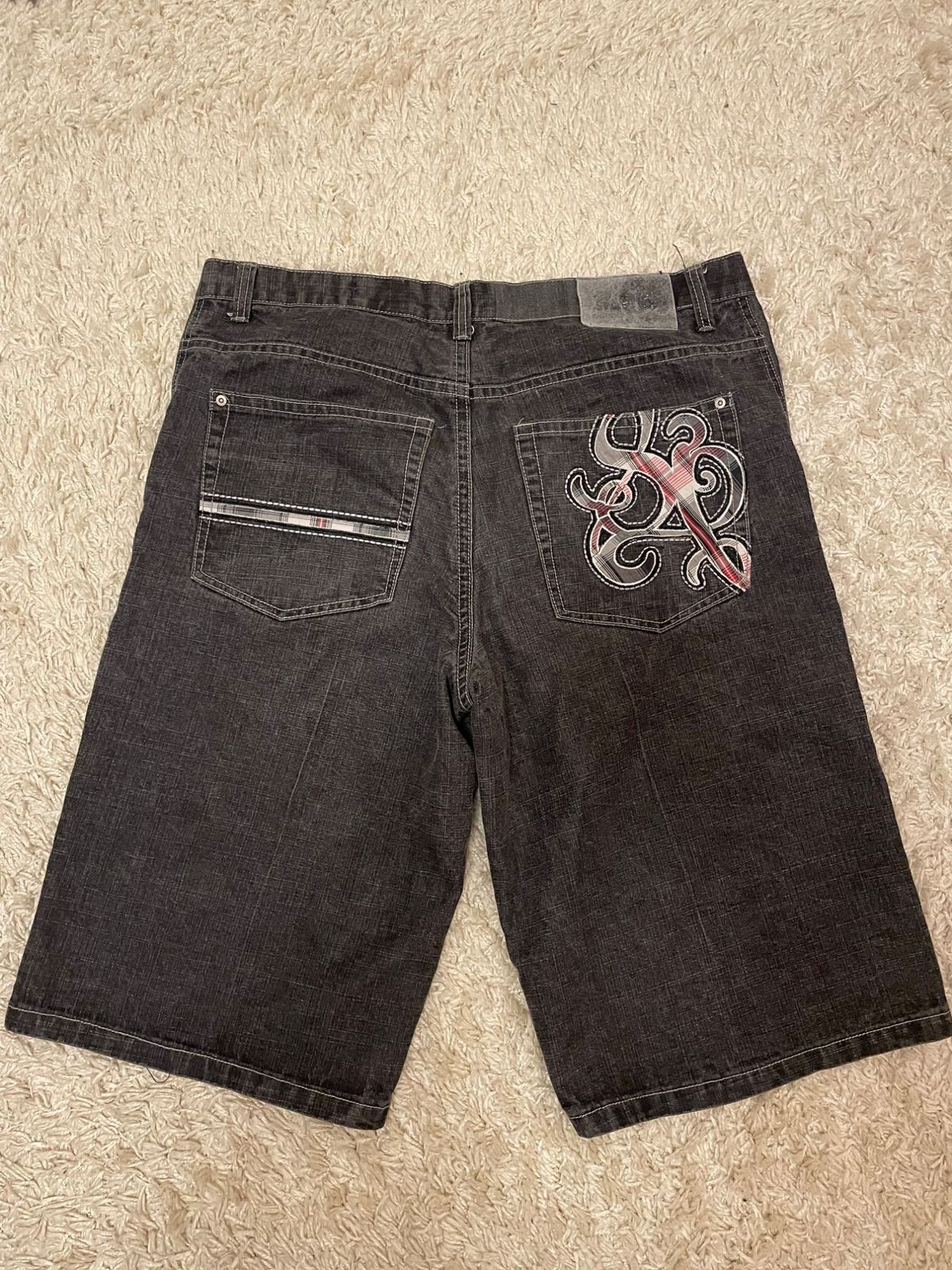Embroidered denim shorts