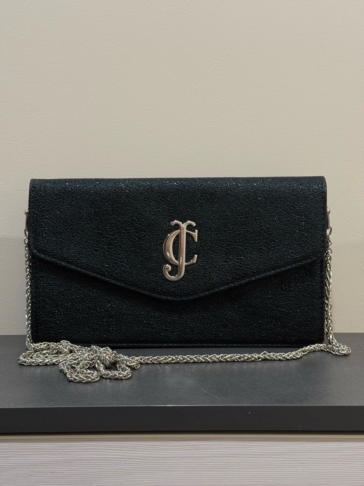 Black chain clutch