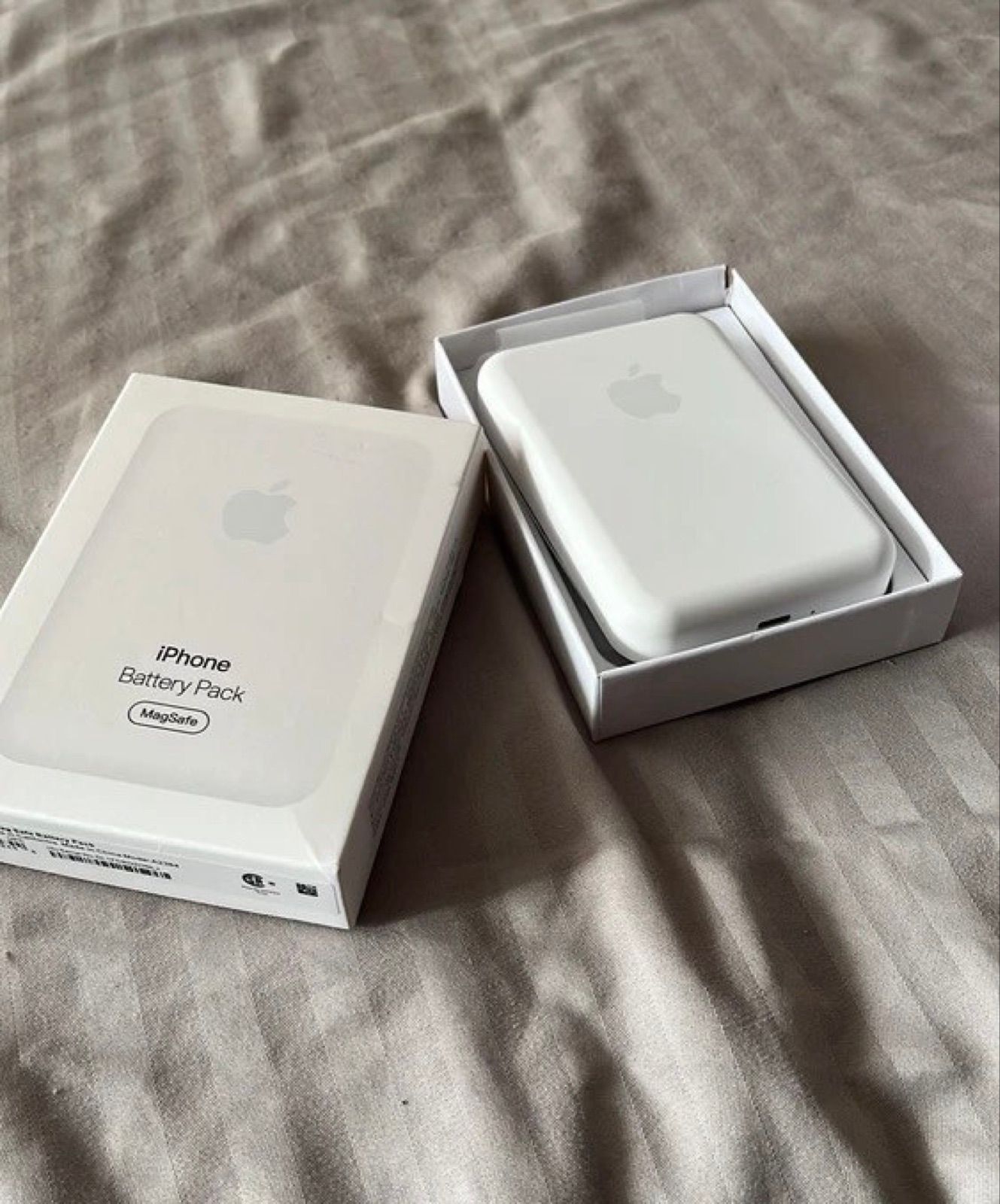 Iphone battery pack