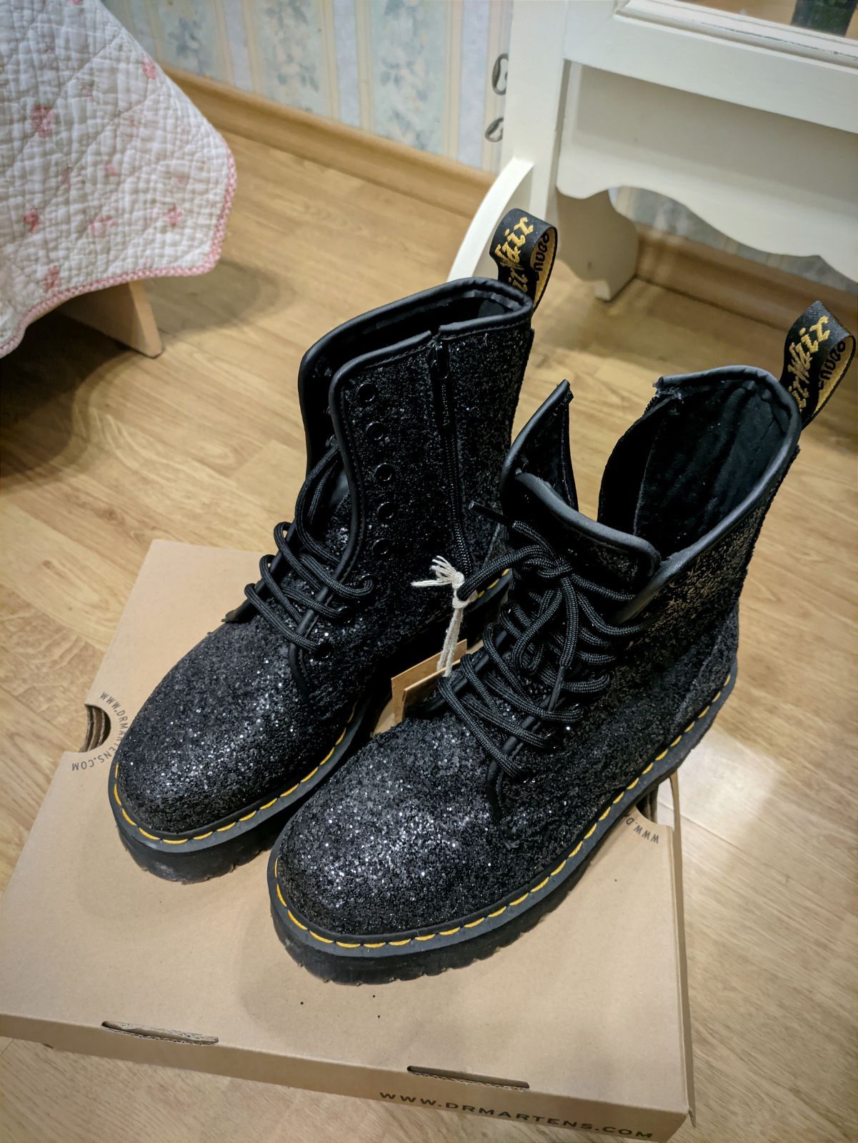 Dottor martens jadon on sale glitter