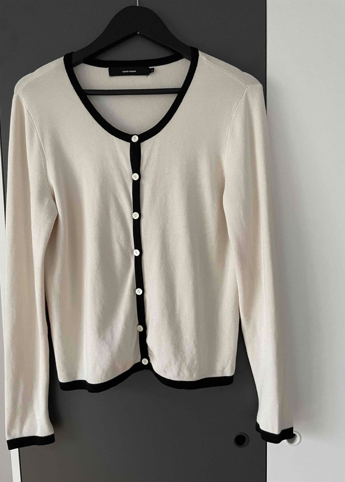 Cardigan top