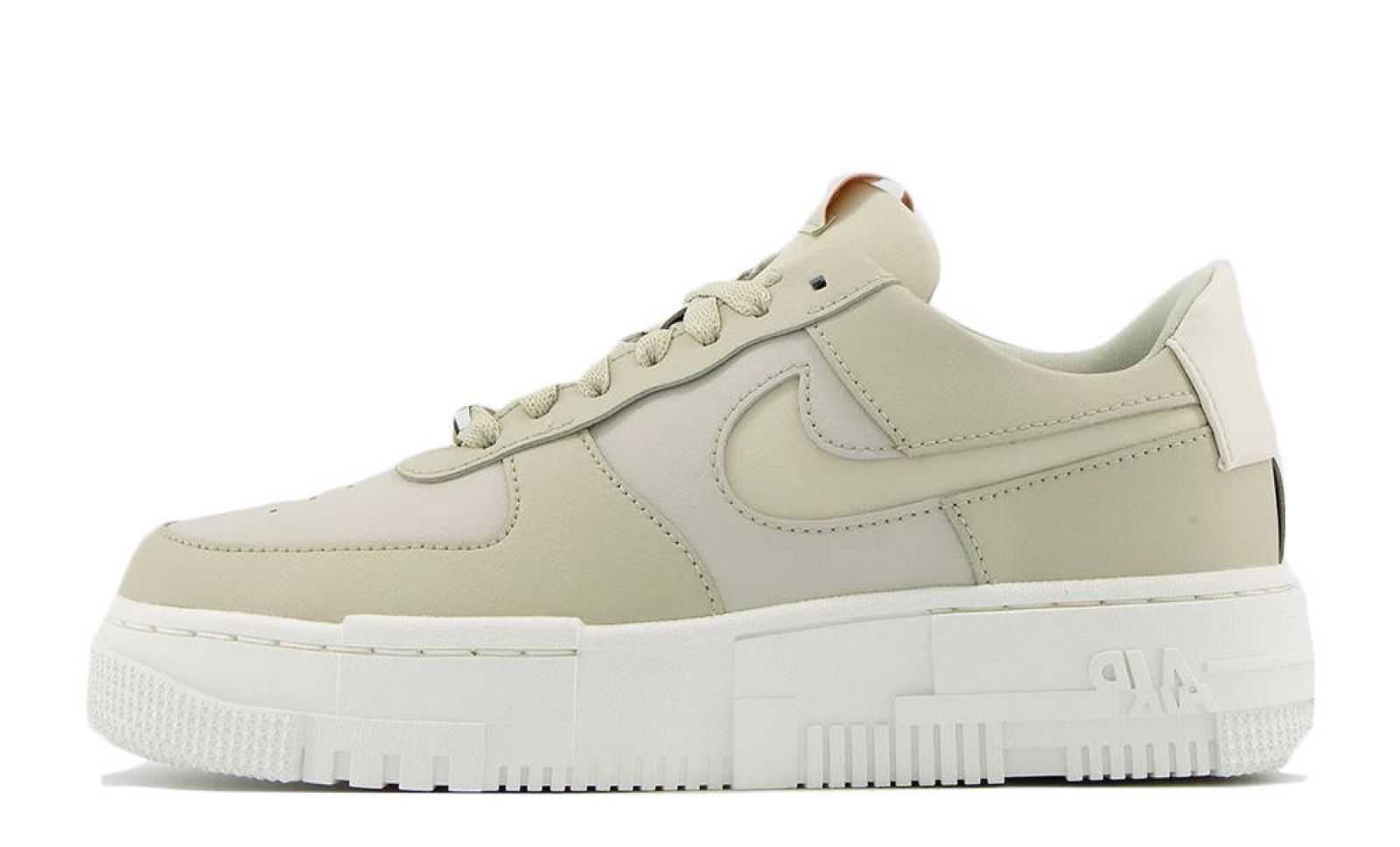 Chunky platform sneakers
