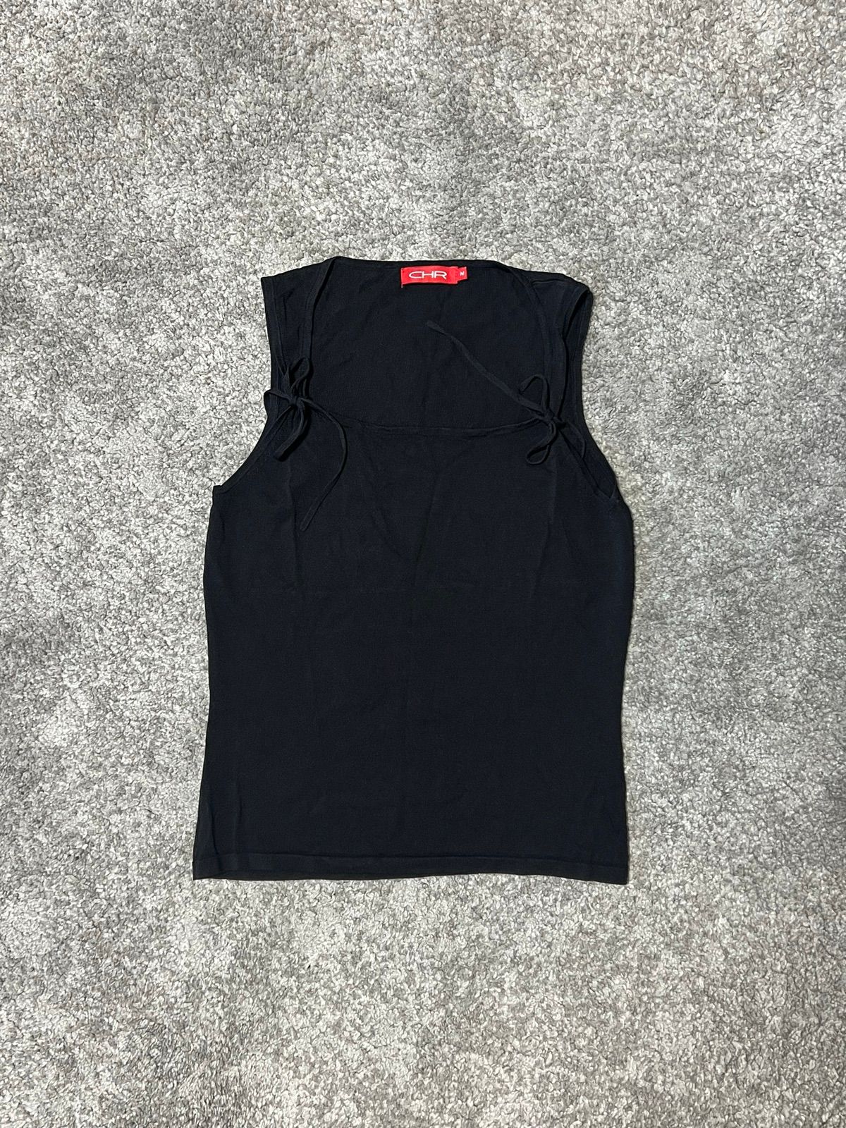 Black sleeveless top