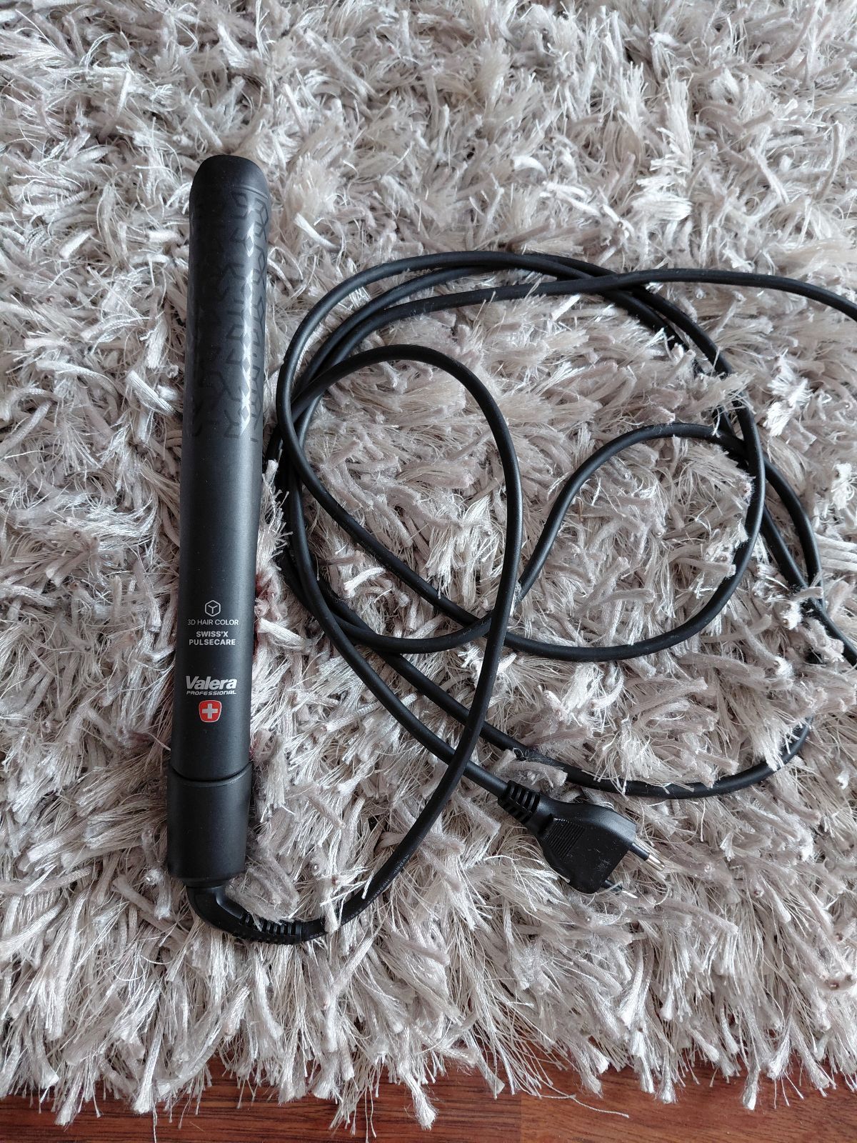 Hair straightener